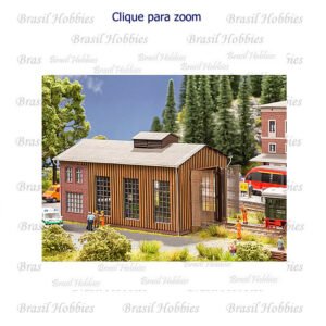 Depósito de Locomotivas com Porta de Abrir e Fechar - Medidas: 190 x 105 x 100 mm - NOC-66201